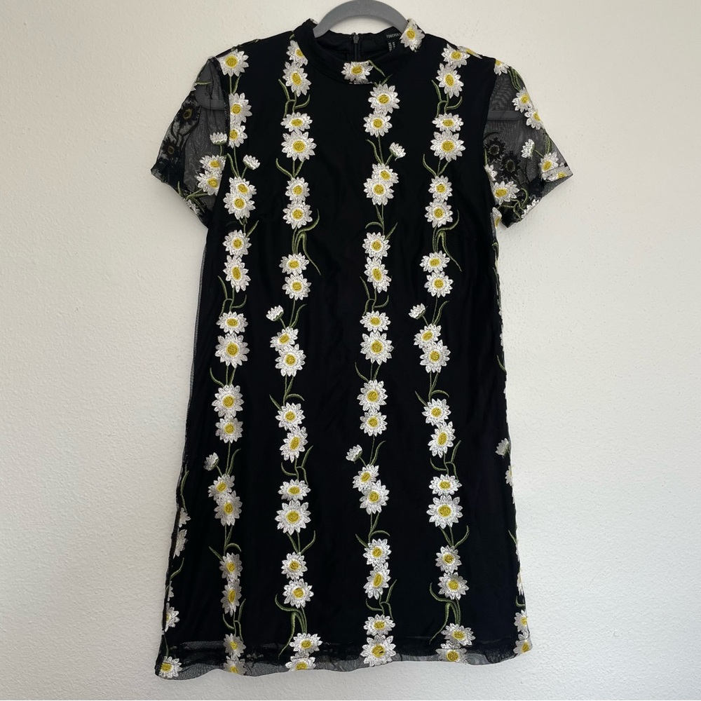 Forever 21 Embroidered Daisy Mock-Neck Mesh Mini Dress MEDIUM - Picture 2 of 7